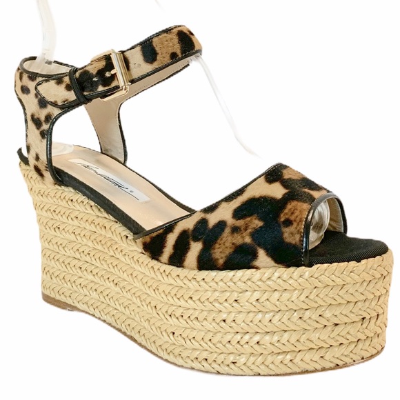 Brian Atwood   Sandals NEW. - Picture 1 of 16